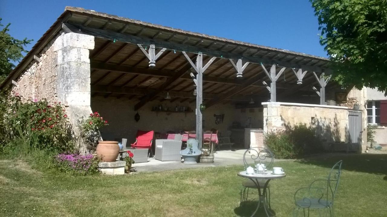 Lembaudie Saint-Privat-des-Pres Exterior photo